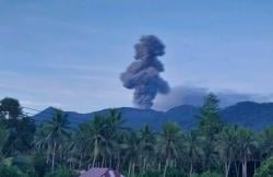 Breaking News! Waspada! Gunung Dukono Meletus Dahsyat, Warga Dilarang Dekati Kawah Malupang Warirang