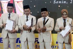 Unitomo Siap Melangkah Jadi Kampus Unggul