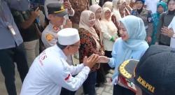 Bupati Serang Grebek Sampah di Desa Cikande Permai, Janji Atasi Masalah Lingkungan dan Banjir