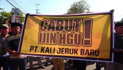 Warga Tiga Desa di Lumajang Tuntut Pencabutan Izin HGU PT Kali Jeruk Baru