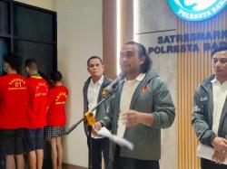 Sembunyikan Sabu di Dubur, Tiga Kurir Diamankan Usai Tiba dari Malaysia