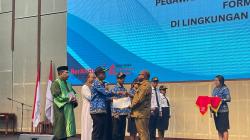 Wali Kota Sorong Kukuhkan 215 ASN Baru: “Jadikan Ini Awal Pengabdian Bermakna”