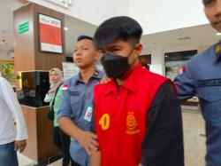 Terpidana Kasus Pencemaran Lingkungan di Batam Ditangkap Saat Cukur Rambut