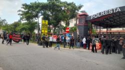 Ormas Demo Tuntut Proses Hukum Dugaan Fitnah Eks Kapolda Kepri