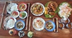 Masakan Ibu dengan Rasa Autentik Jawa Hadir di Warung Lodeh Riau Bandung