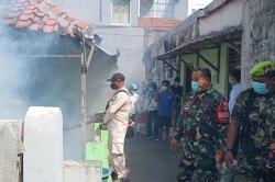 Cegah DBD, Warga Cucimanah Barat Lakukan Fogging dan Galakan Progam 3 M