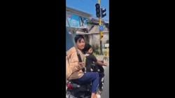 Viral Anak di Bawah Umur Bawa Senjata Tajam Sambil Berkendara di Jalanan Umum, Ternyata Mainan