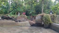 Banjir Bandang Rusak Bendungan dan Dua Jembatan di Pangandaran