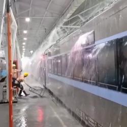 Klarifikasi KAI Daop 5 Purwokerto Terkait Rangkaian Kereta Terguyur Hujan di Stasiun Purwokerto
