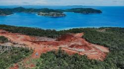 Viral Tagar 'Save Raja Ampat', Menteri Bahlil Hentikan Aktivitas Pertambangan Nikel di Pulau Gag