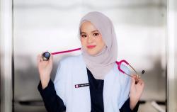Reghina, Dokter Muda yang Jatuh Bangun Menggapai Sukses Bisnis dan Akademik