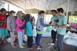 Idul Adha, SIER Salurkan 1.100 Paket Daging Kurban untuk Warga Sekitar Kawasan Industri