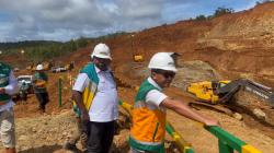 Gubernur Papua Barat Daya Tegaskan Investasi Harus Bawa Manfaat dan Jaga Kelestarian Alam Raja Ampat
