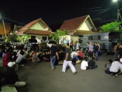 Belasan Remaja Pesta Miras di Cirebon Terjaring Patroli Jam Malam Pelajar