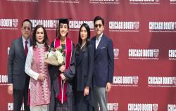 Putri Irman Gusman Raih Gelar MBA dari Chicago Booth
