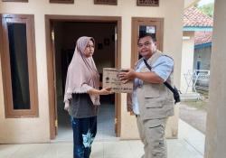Tim HRA Kunjungi Keluarga Korban Longsor Gunung Kuda, Salurkan Bantuan