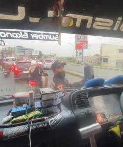 Viral ! Cekcok Petugas Dishub dan Sopir Truk di Curug Tangerang, Kadishub Klarifikasi