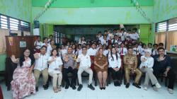 Gerakan Literasi Menembus Pulau: TIDAR Sumbang Buku untuk Anak-Anak Rote Ndao