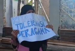 Pemkot Banjar Pasang Spanduk Larangan Aktivitas Ahmadiyah, Jemaat Protes Tegas
