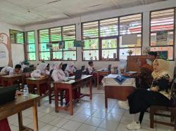 Ratusan Siswa SD Adu Kecerdasan Dalam Olimpiade Sains Nasional di Karawang