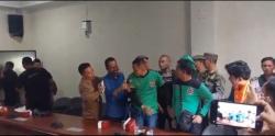 Puluhan Buruh Dipecat Usai Mogok Kerja, Ricuh Pecah di Kantor DPRD Cilegon