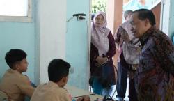 Kelas Mendadak Heboh! Pejabat Cilegon Tiba-tiba Jadi Guru di SMPN 3