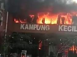 Kebakaran di Kampung Kecil BSD Tangsel, Dua Orang Terluka Saat Menyelamatkan Diri