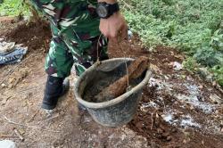 Geger! Pekerja Bangunan di Sumedang Temukan Mortir saat Gali Tanah