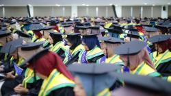 Keunggulan UMS di Wisuda Periode IV Tahun Akademik 2024/2025: 61 Persen Lulus Jalur Publikasi Ilmiah