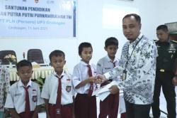 YBM PLN Grobogan dan Kodim 0717 Grobogan Salurkan Bantuan Pendidikan Untuk Anak Purnawirawan TNI
