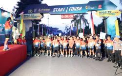 Polda Riau Gelar Road to Riau Bhayangkara Run 7,9 K