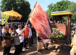 Kirab Budaya Haul Pangeran Pulasaren Meriahkan Hari Jadi Cirebon ke-598