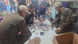 Gempur Rokok Ilegal, Satpol PP Karawang Bersama Bea Cukai Razia 10.640 Batang