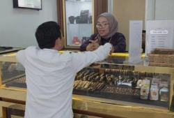 Ketegangan Israel-Iran Picu Kenaikan Harga Emas, Produk Emas Galeri24 dan Pegadaian Merangkak Naik