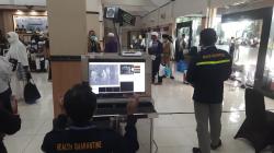Cegah Covid-19 dan MERS, Jemaah Haji yang Tiba di Donohudan Jalani Pengecekan Suhu Tubuh