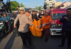 Sopir Angkot Ditemukan Meninggal di Dalam Mobilnya, Diduga Akibat Serangan Jantung