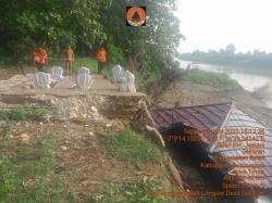 Longsor Terjang Makam di Balen Bojonegoro, Diduga Akibat Naik Turunnya Bengawan Solo
