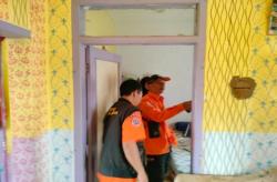 Rumah Warga di Kuningan Disambar Petir, Tembok Kamar Jebol