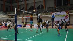 Pertandingan Seru di Turnamen Bola Voli Kapolres Cup 2025: Kecamatan Blora Melaju ke Perempat Final