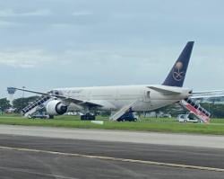 BREAKING NEWS Ancaman Bom Teror Pesawat Saudi Airlines Tujuan Jakarta, Mendarat Darurat di Kualanamu