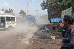Panik  Warga Flores Timur Mulai Evakuasi Mandiri Dampak  Erupsi Gunung Lewotobi