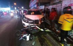 Laka Maut Mobil Seruduk 2 Motor di Sukoharjo, 1 Nyawa Melayang