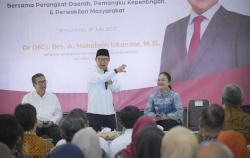 Di Hadapan Menko Muhaimin, Agustina Wali Kota Semarang Bagikan Upaya Pemkot Tangani Kemiskinan