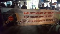 Warga Rangkasbitung dan Maja Blokir Jalan, Tolak Truk Bermuatan Besar Lewat Cijalur–Citeras