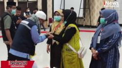 Harukan! 1 Jamaah Wafat di Pesawat, Kloter 11 Haji Polman Tiba Disambut Wakil Bupati di Makassar