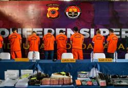 Bandung Heboh! Kasino Ilegal Beroperasi 3 Hari, Polisi Sita Rp2,7 Miliar