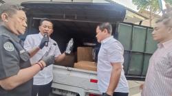 Polisi Gerebek Mobil Pikap di Jombang, Temukan 1.300 Botol Miras Arak Bali Siap Edar