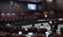 Geger Uji Materi UU Tipikor: Penjual Pecel Lele Pun Terancam Pidana Korupsi!