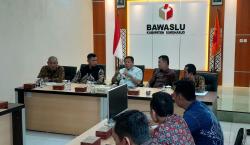 Kunjungi Bawaslu Sukoharjo, Muhammad Toha Dapat Curhat Pegawai Non ASN Belum Terima Honor