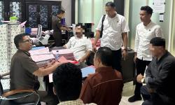 Polda Sulteng Serahkan 2 Tersangka Kasus Pencemaran Nama Baik ke Kejari Palu
